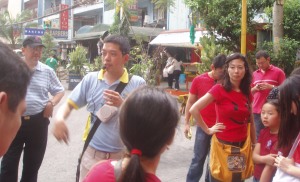 Street walker Ivan Man Dy takes us on a tour of Binondo 